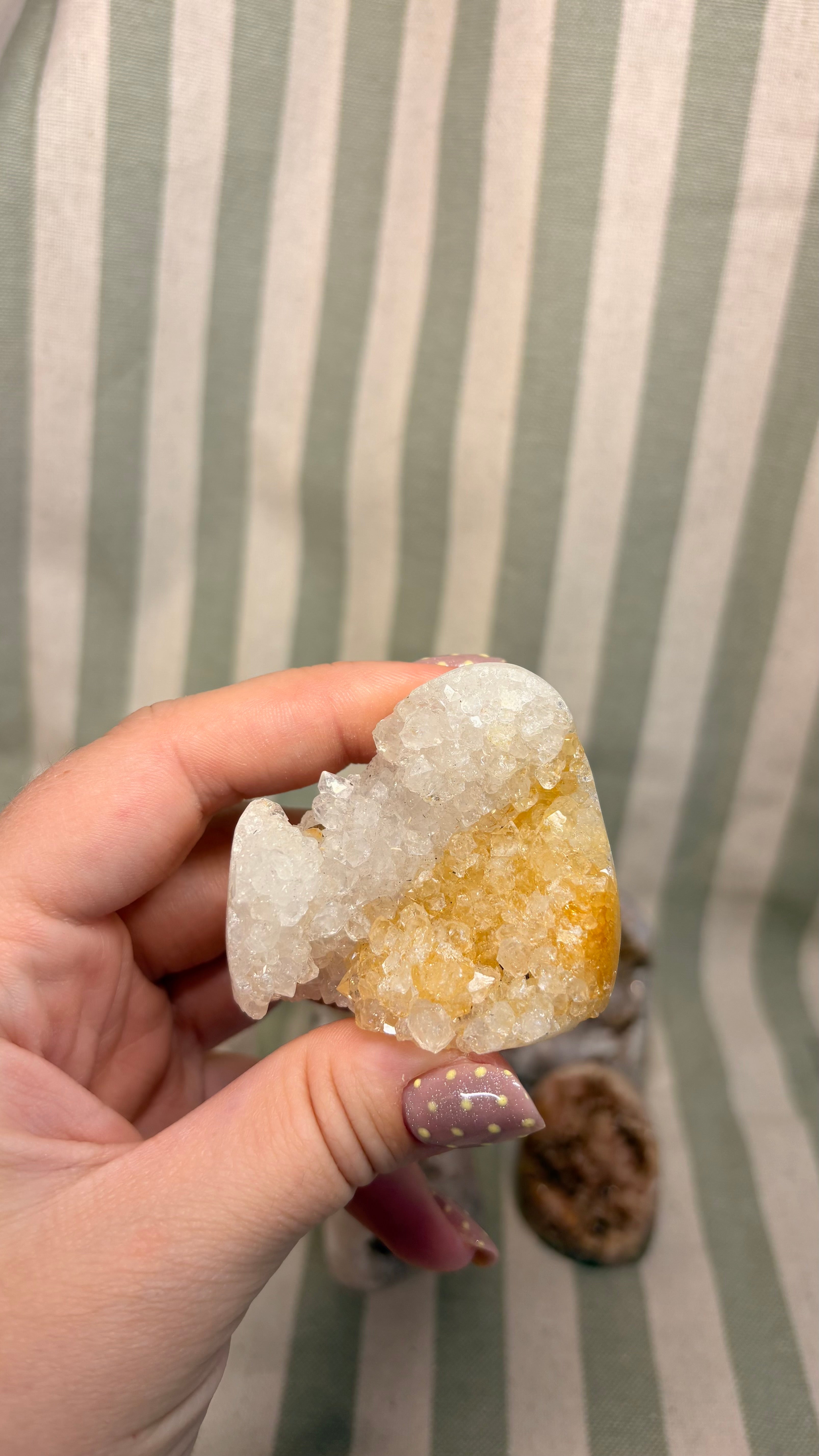 Pink amethyst free from