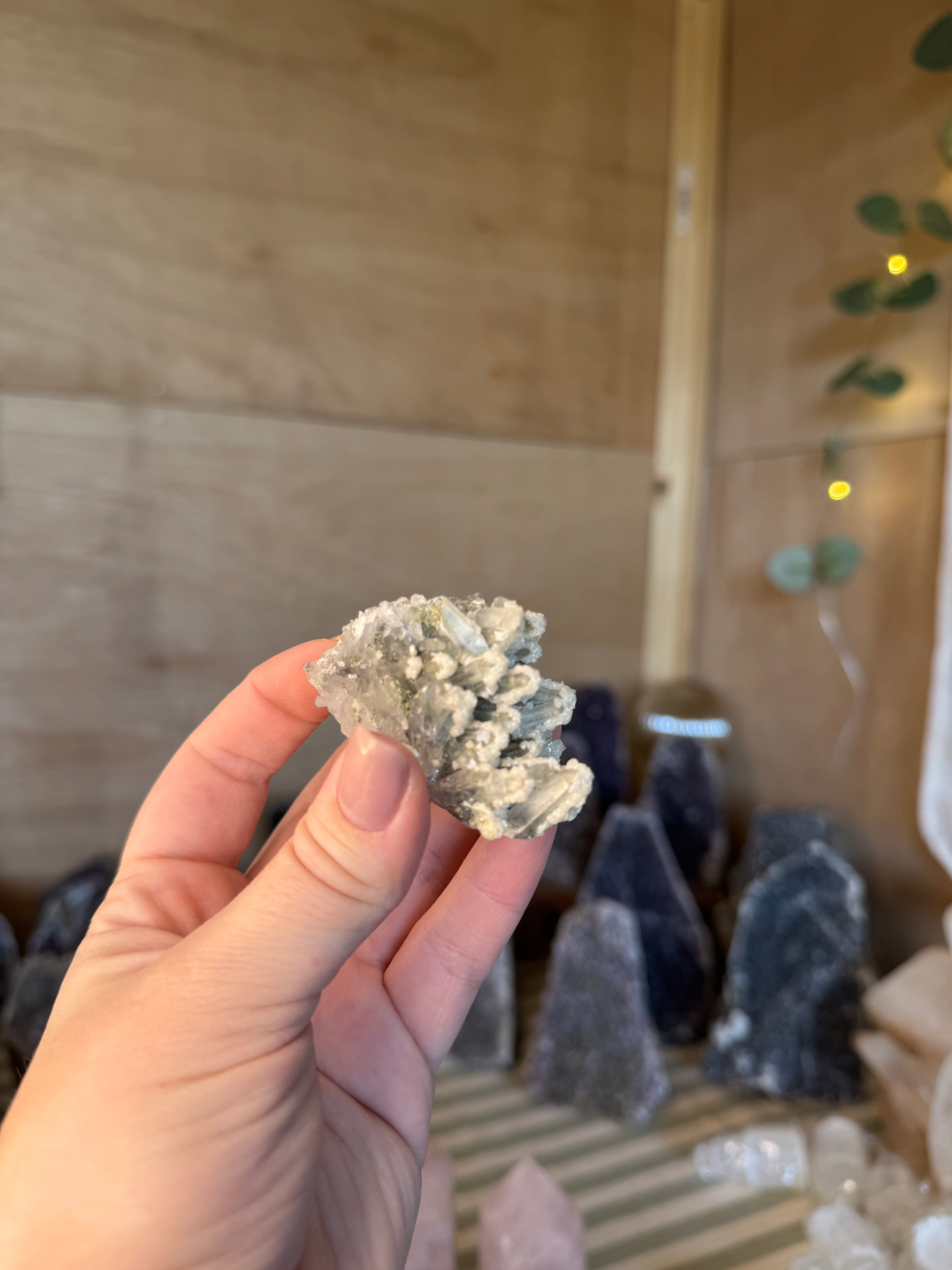 Mixed quartz specimen
