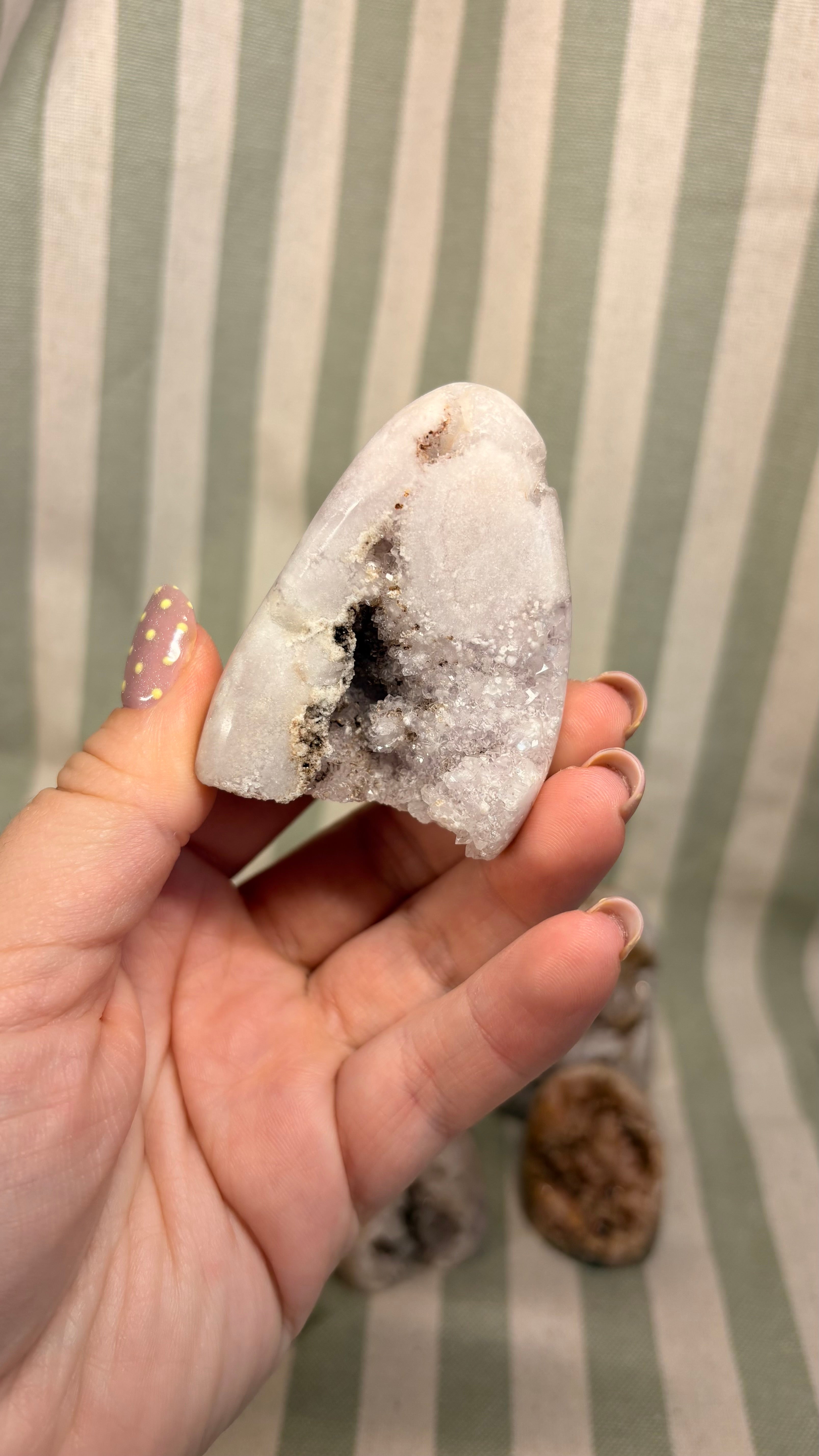 Pink amethyst free from