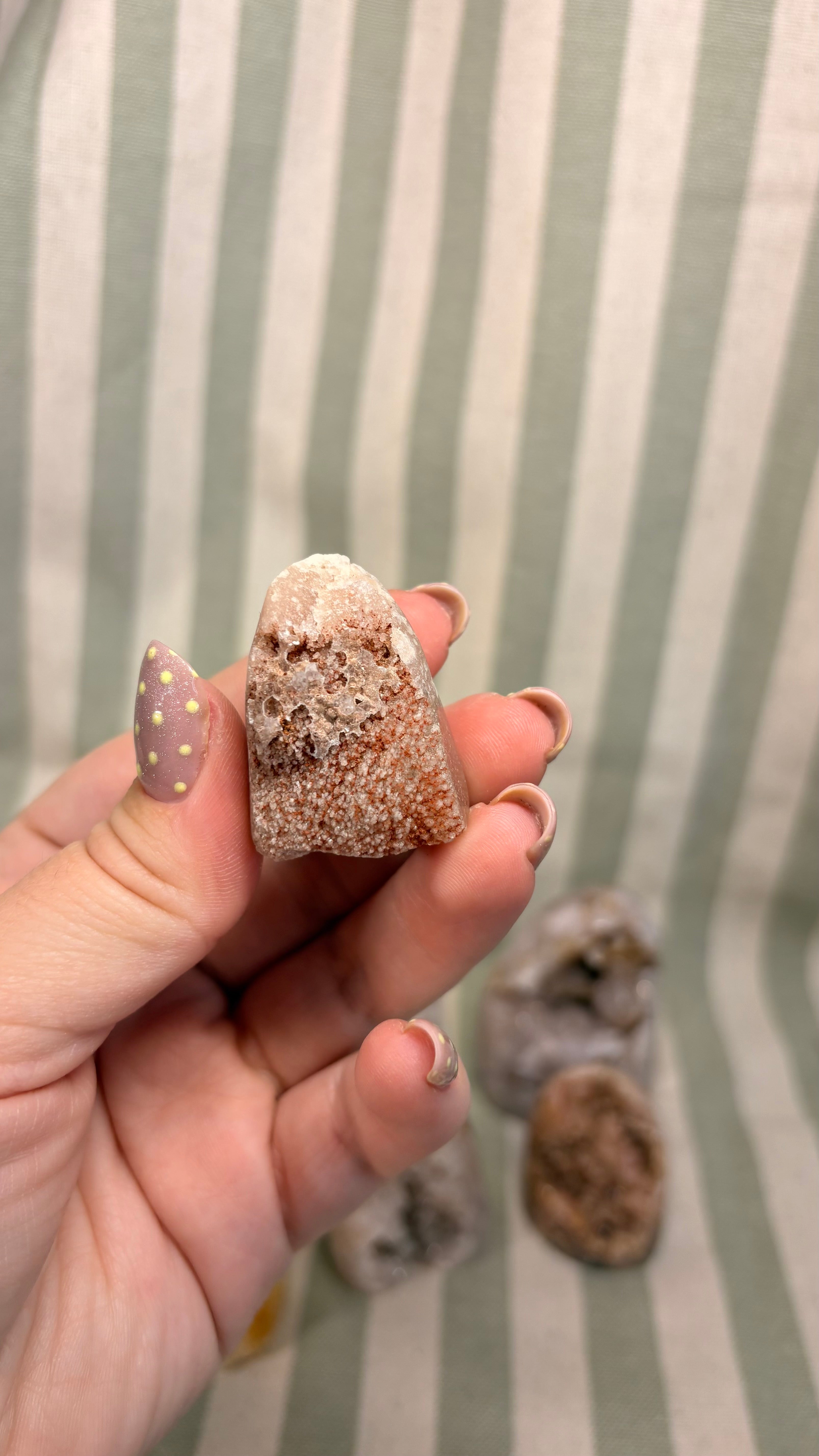 Pink amethyst free from