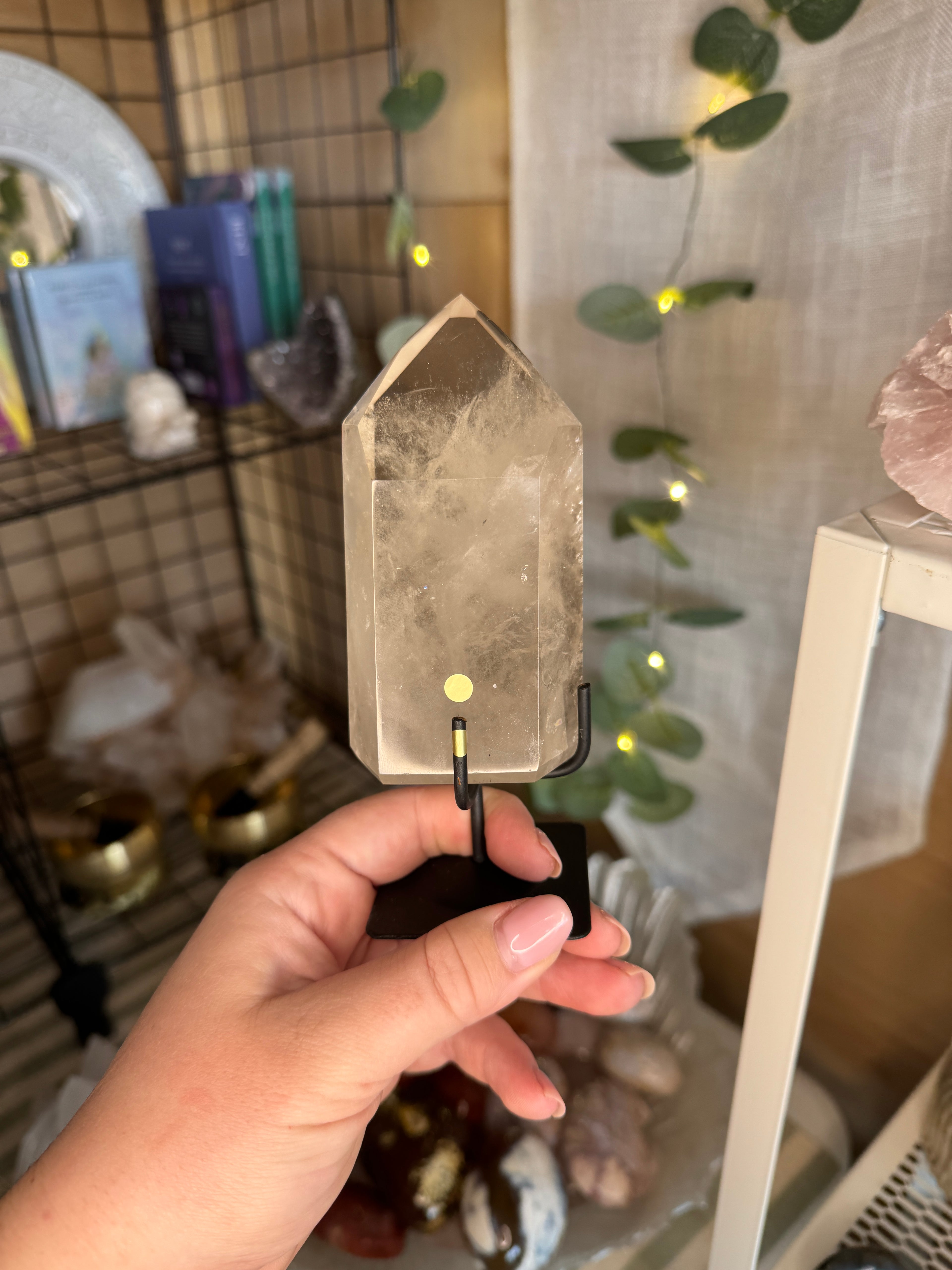 Clear quartz point & stand