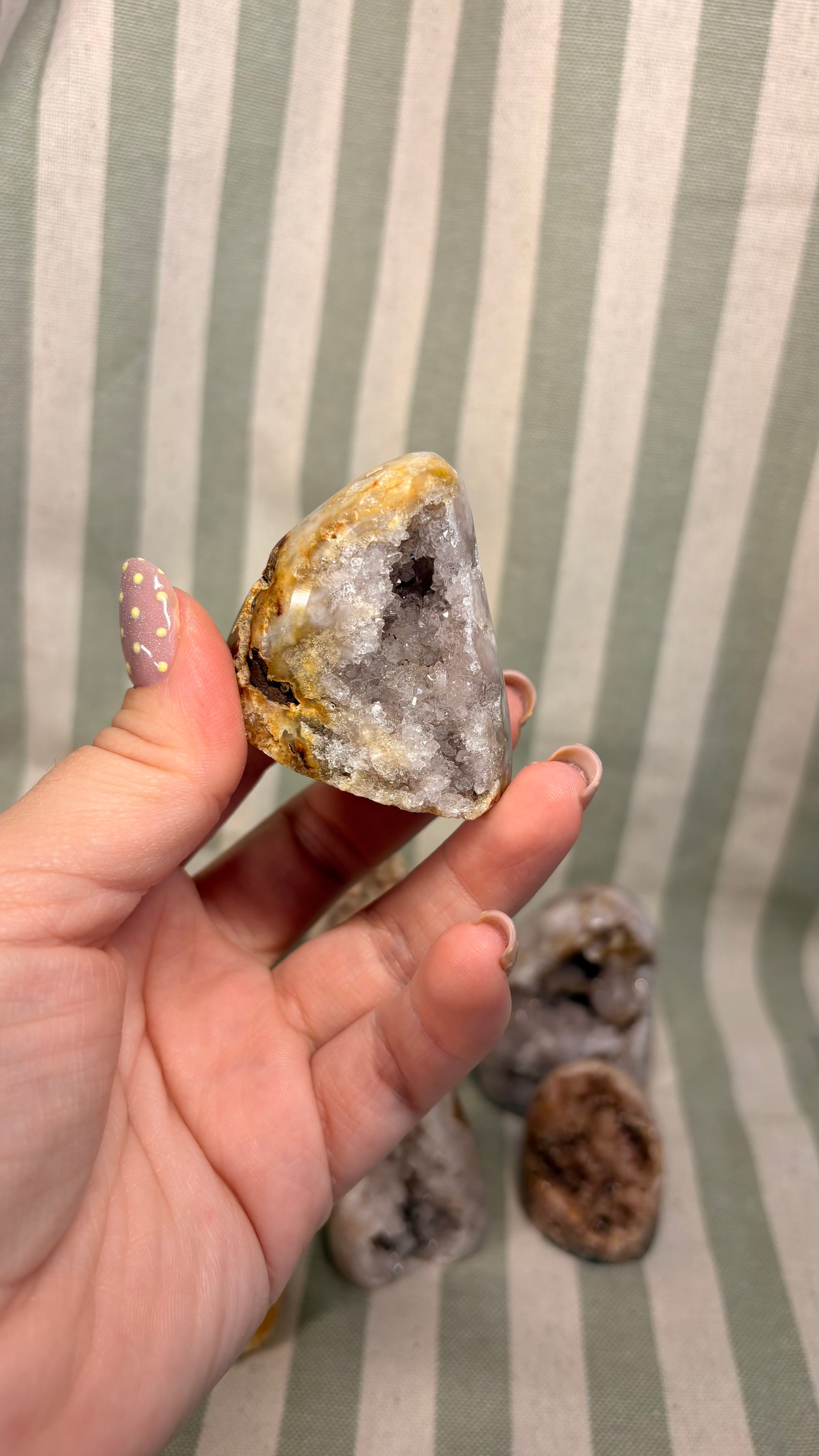 Pink amethyst free from